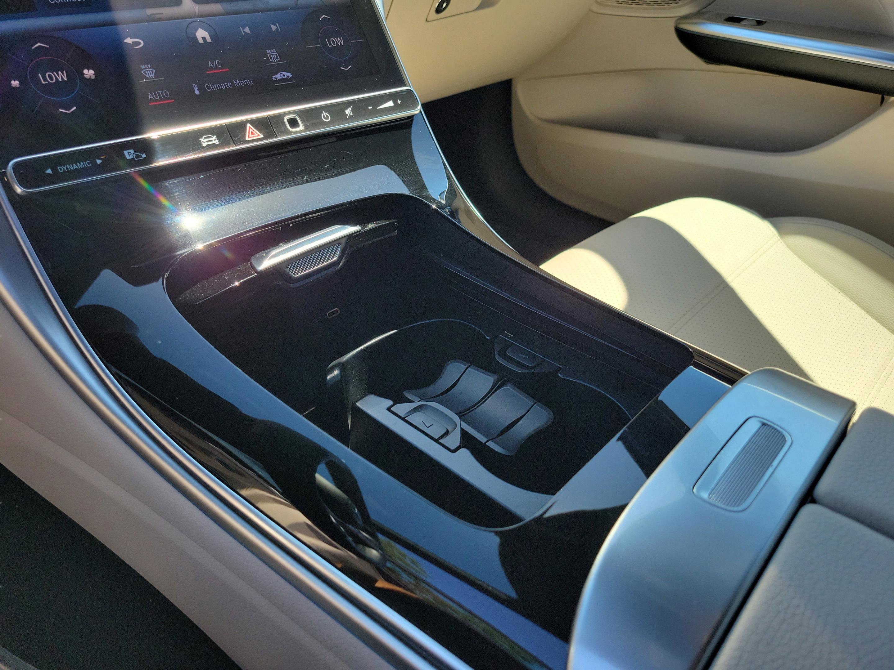 Used 2023 Mercedes-Benz C 300 Sedan image 21