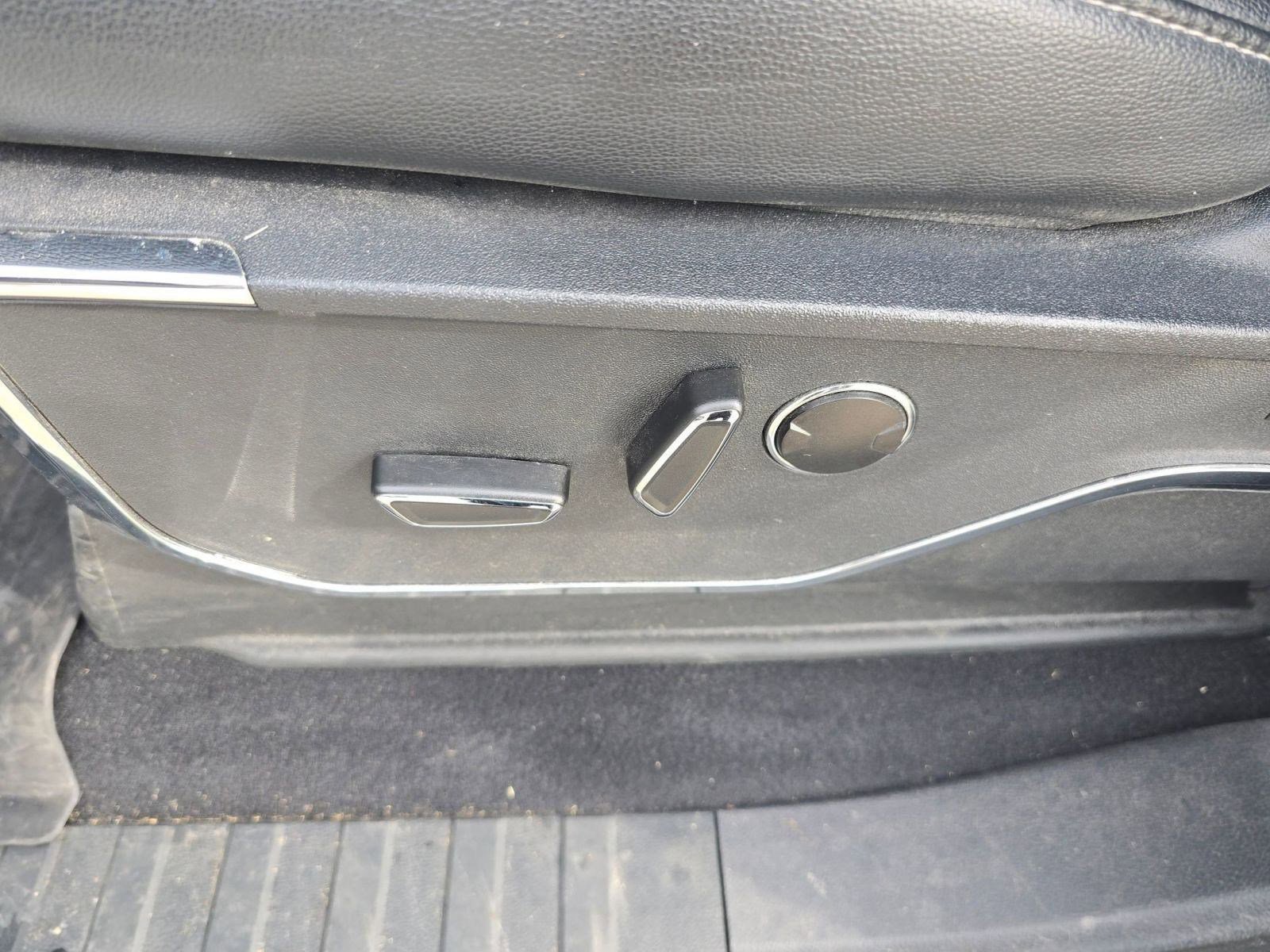 Used 2023 Ford F150 Lariat w/ Equipment Group 502A High image 12