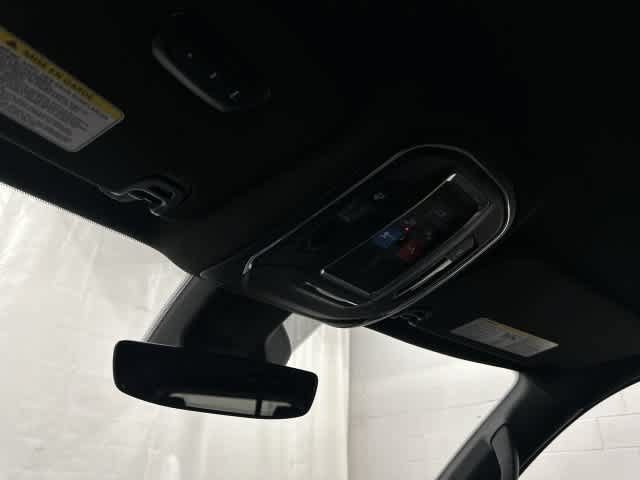 Used 2024 Jeep Wagoneer L Series II w/ Flexible Seating Group RWD image 21
