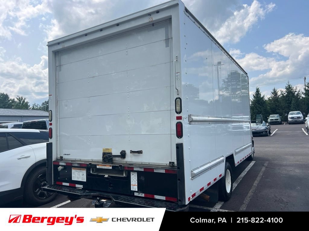 Used 2015 GMC Savana 3500 RWD image 5
