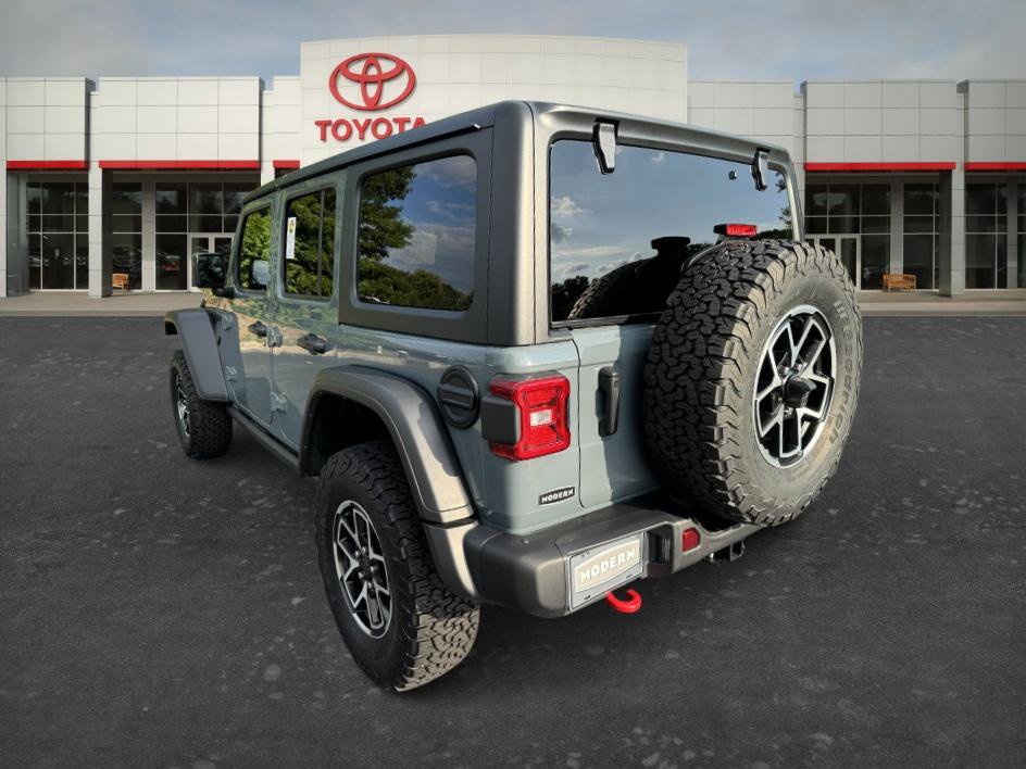 Used 2024 Jeep Wrangler Unlimited Rubicon w/ Capability Package AWD/4WD image 7