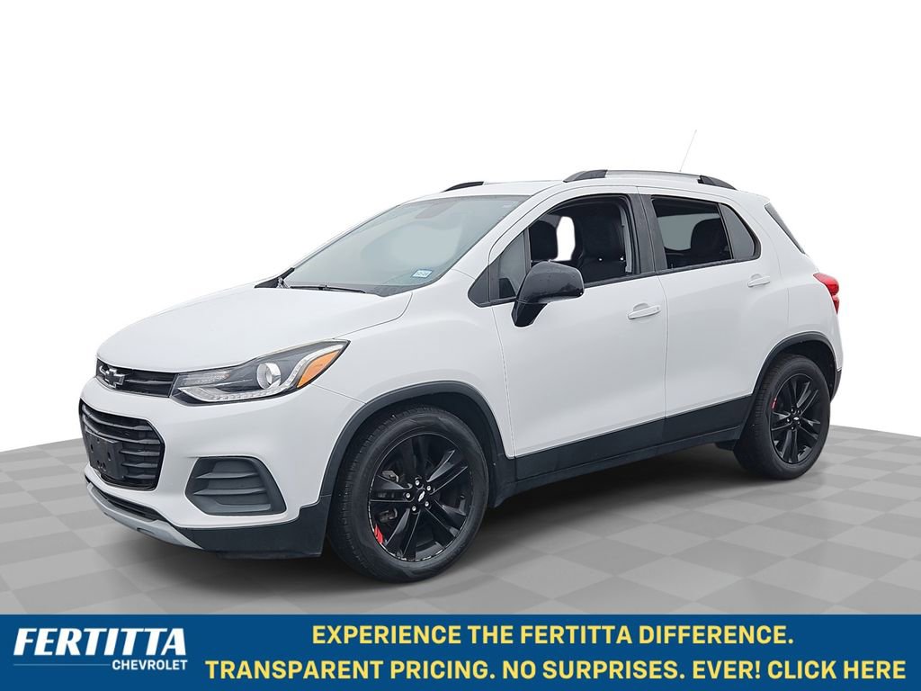 Used 2020 Chevrolet Trax LT w/ Sun & Sound Package FWD image 1
