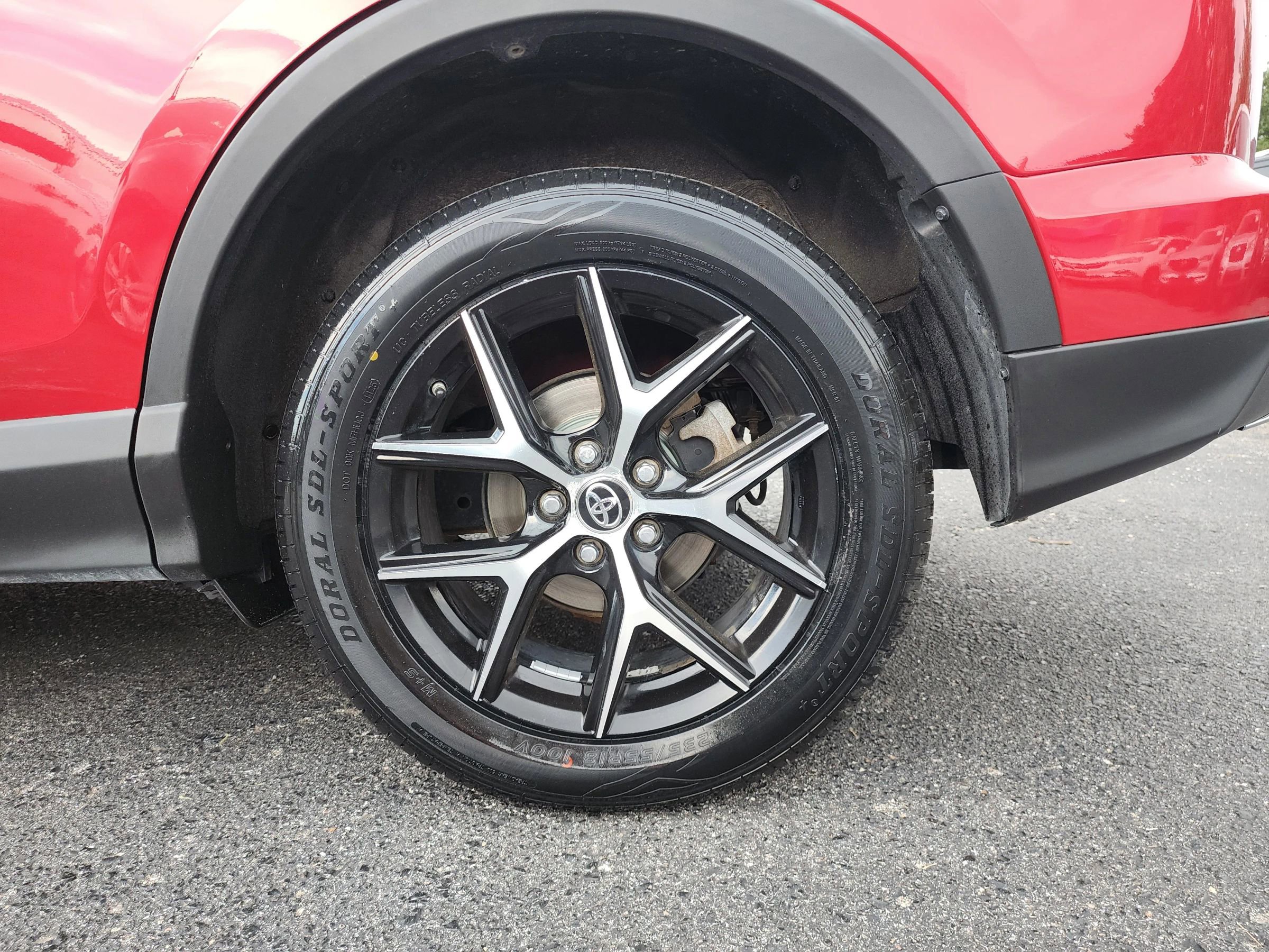 Used 2016 Toyota RAV4 SE image 24