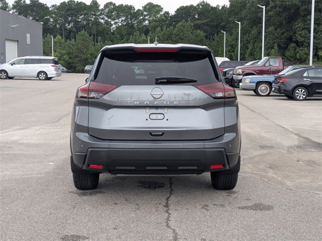 New 2026 Nissan Rogue SV image 4