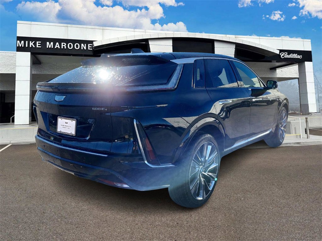 New 2026 Cadillac Lyriq Signature Luxury image 3