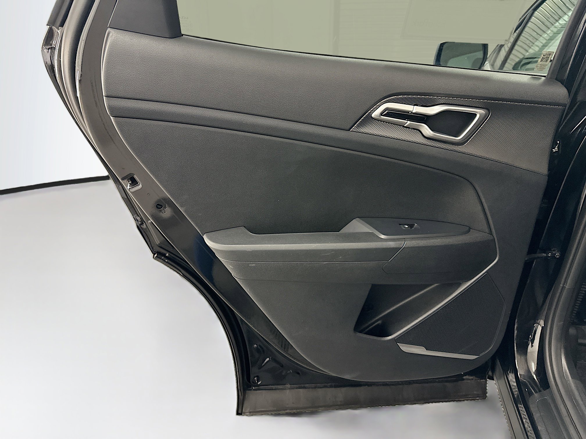 Used 2025 Kia Sportage LX image 26