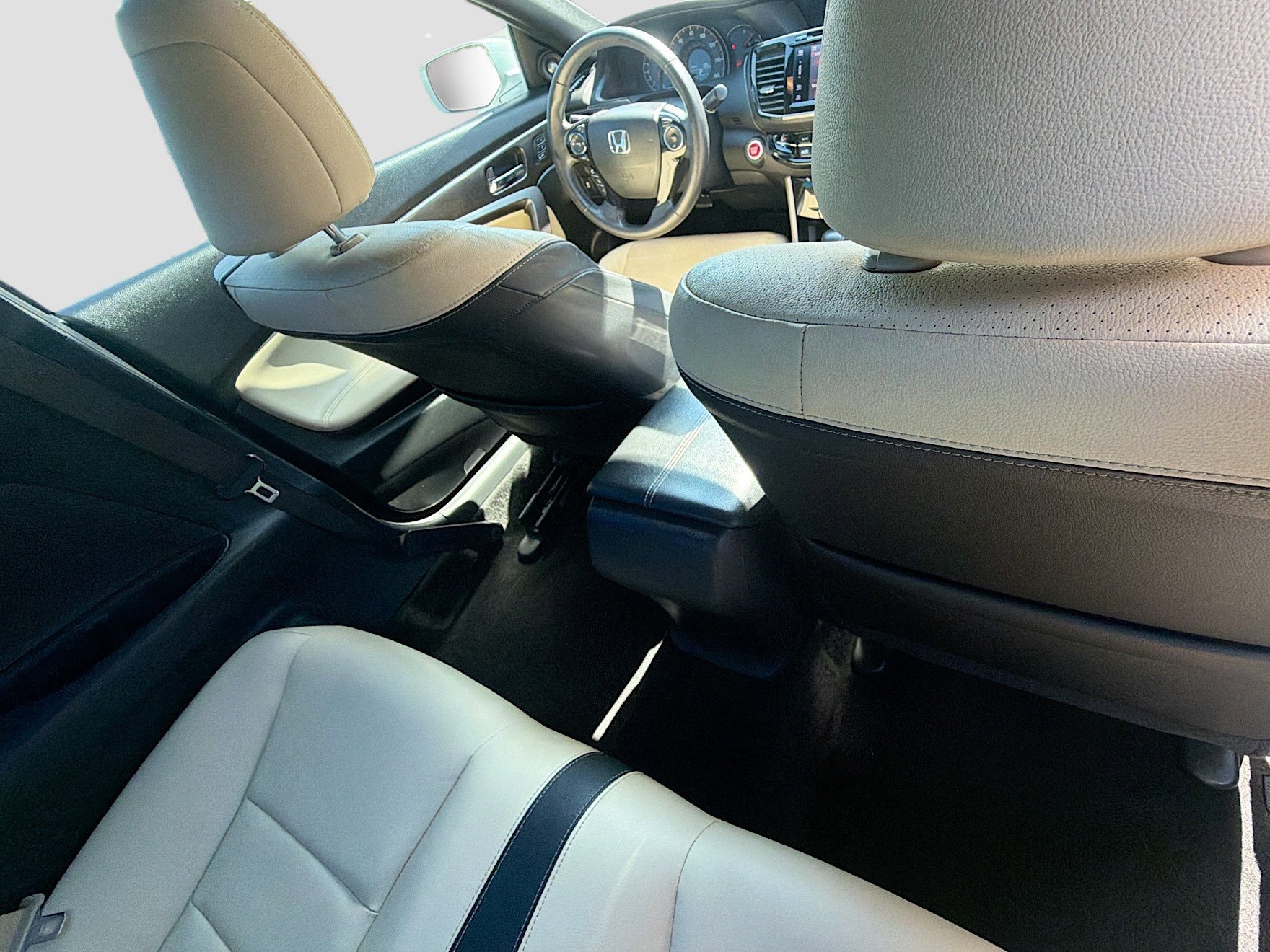 Used 2017 Honda Accord EX-L image 29