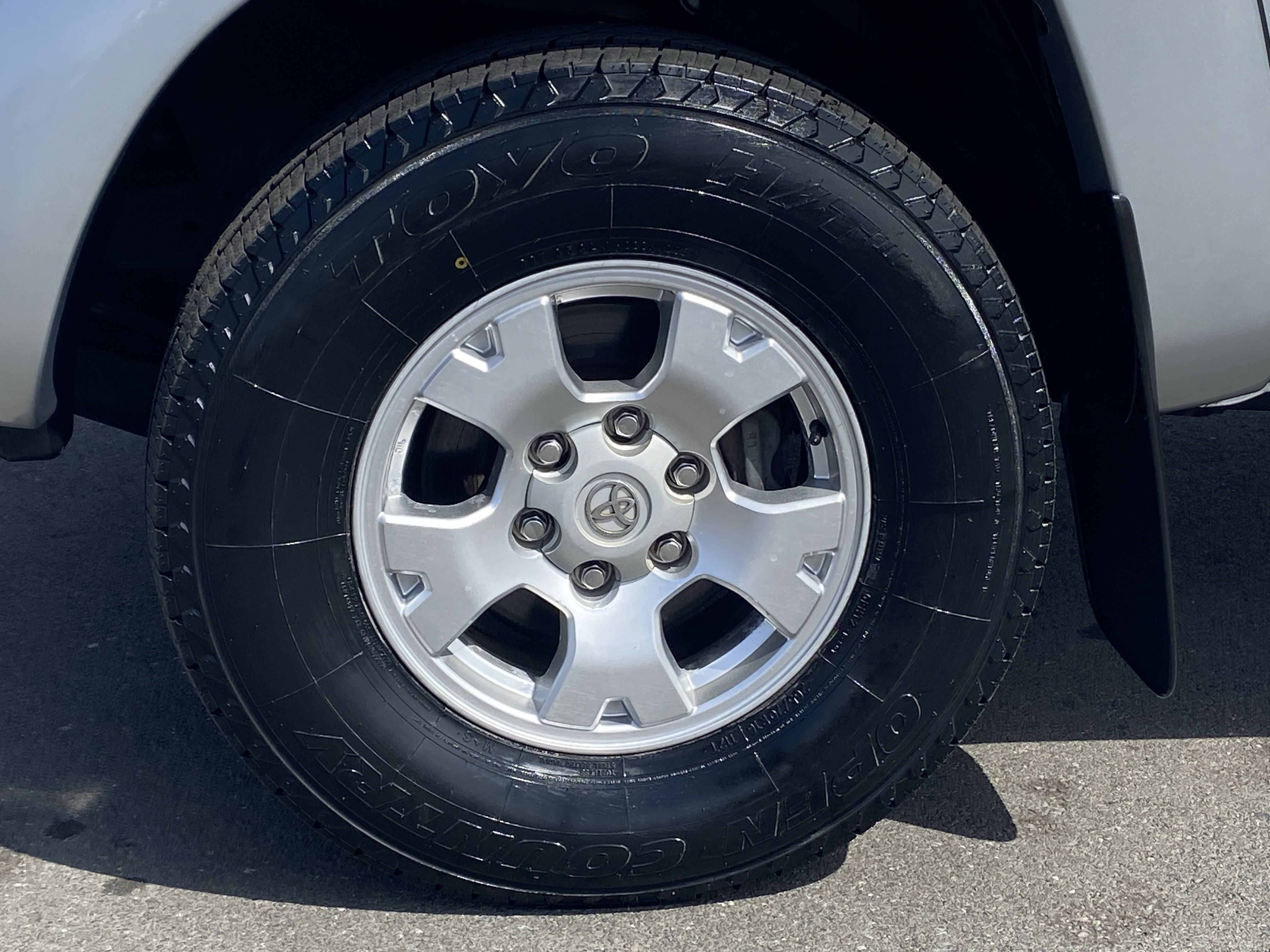 Used 2005 Toyota Tacoma PreRunner image 8