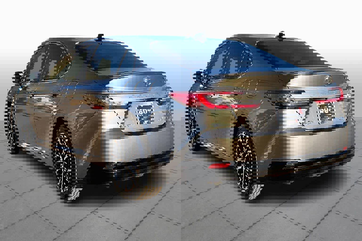 Used 2025 Toyota Camry XLE image 12