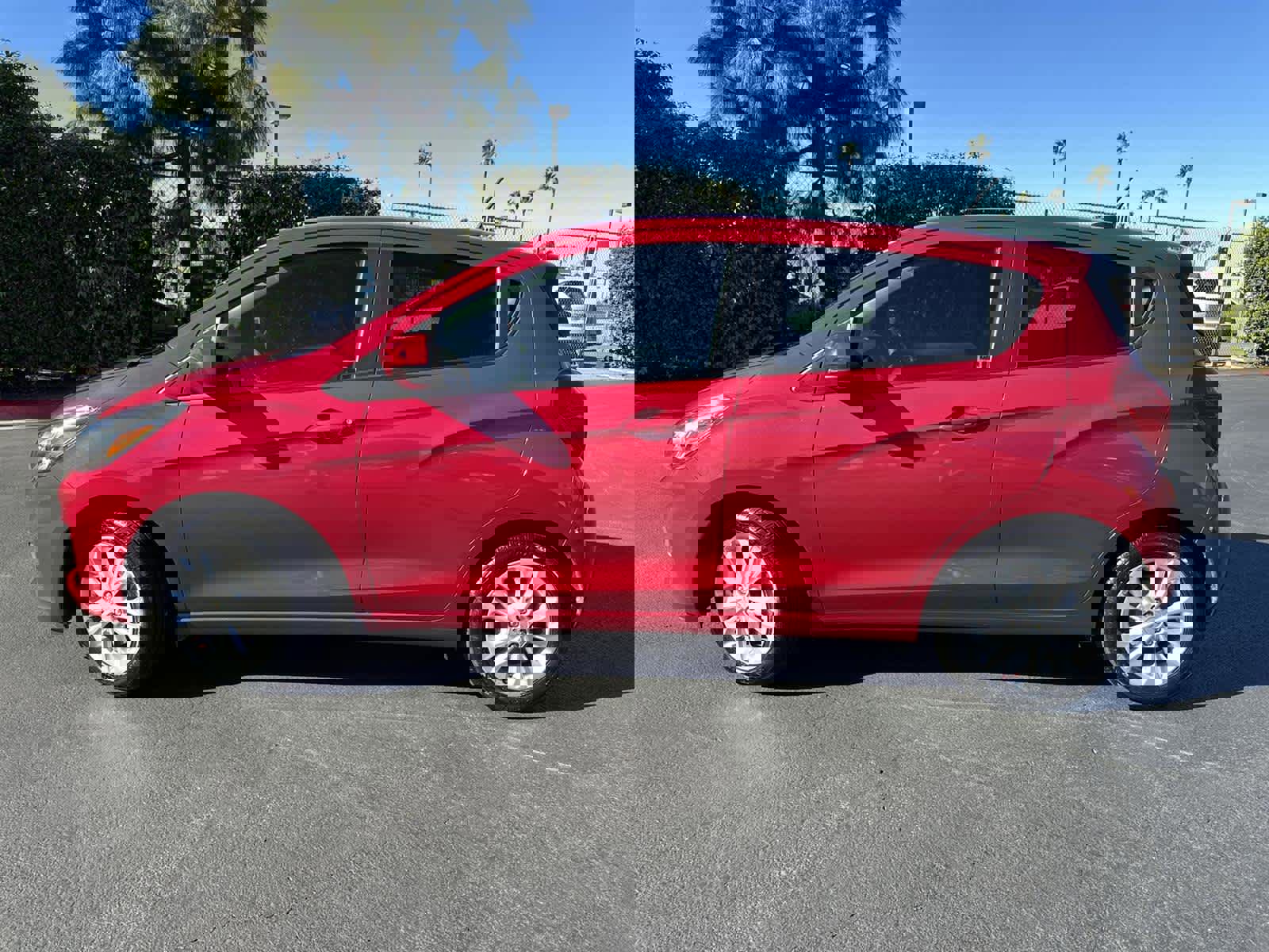 Used 2019 Chevrolet Spark LT image 3