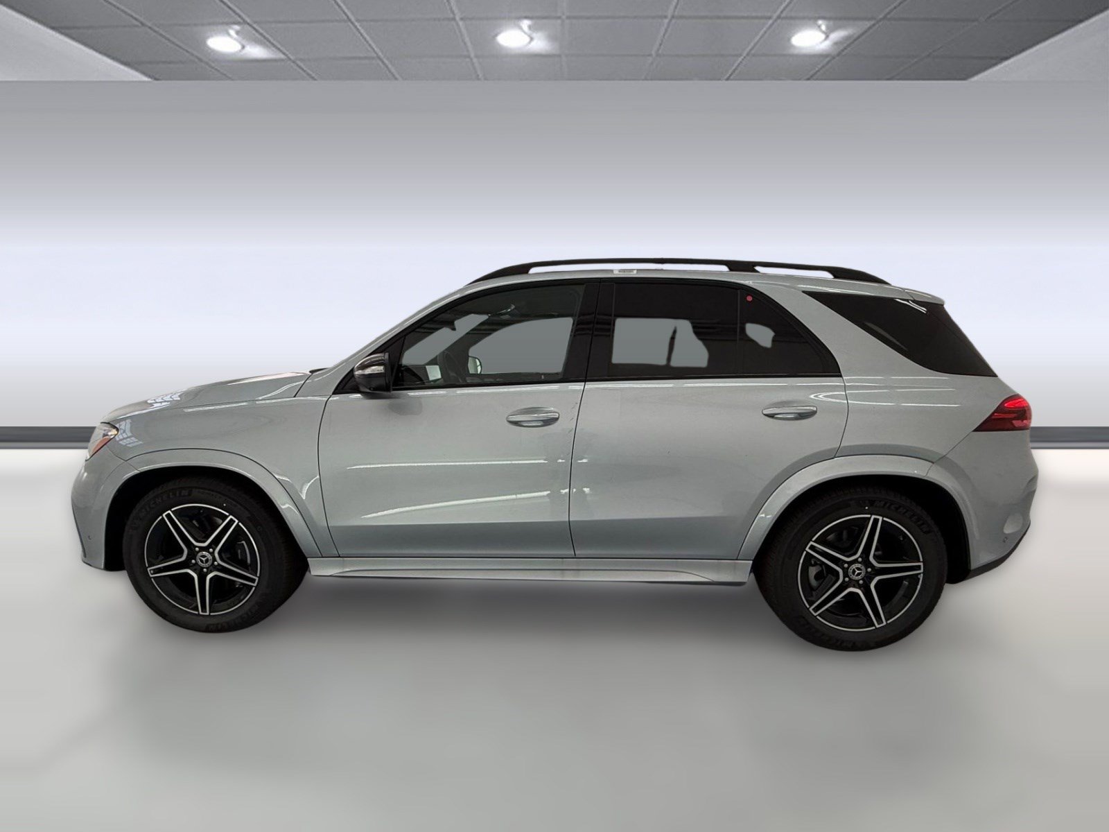 New 2026 Mercedes-Benz GLE 580 4MATIC image 2