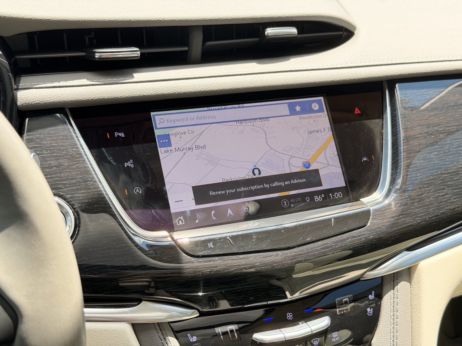 Used 2024 Cadillac XT6 Premium Luxury w/ Technology Package AWD/4WD image 24