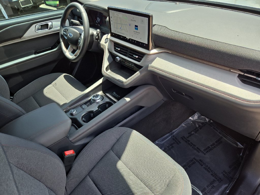 Used 2025 Ford Explorer Active RWD image 17
