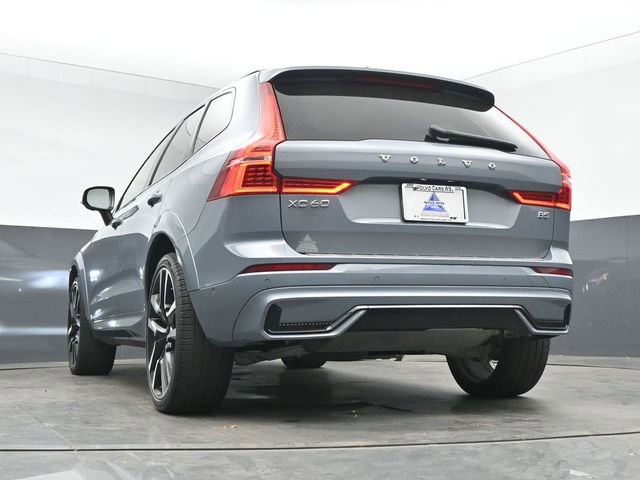 Used 2023 Volvo XC60 B5 Ultimate w/ Climate Package FWD image 16