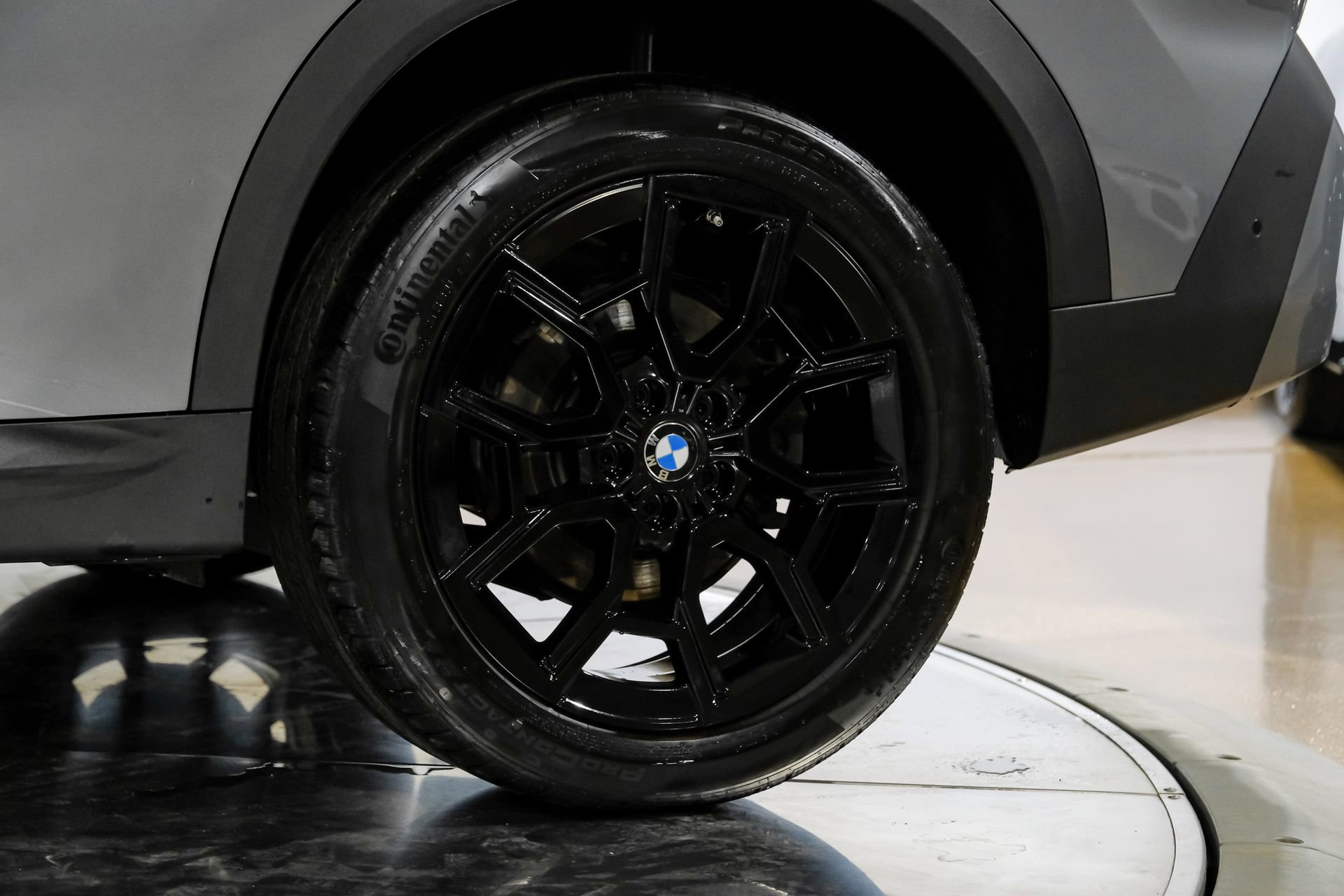 Used 2025 BMW X2 xDrive28i AWD/4WD image 61