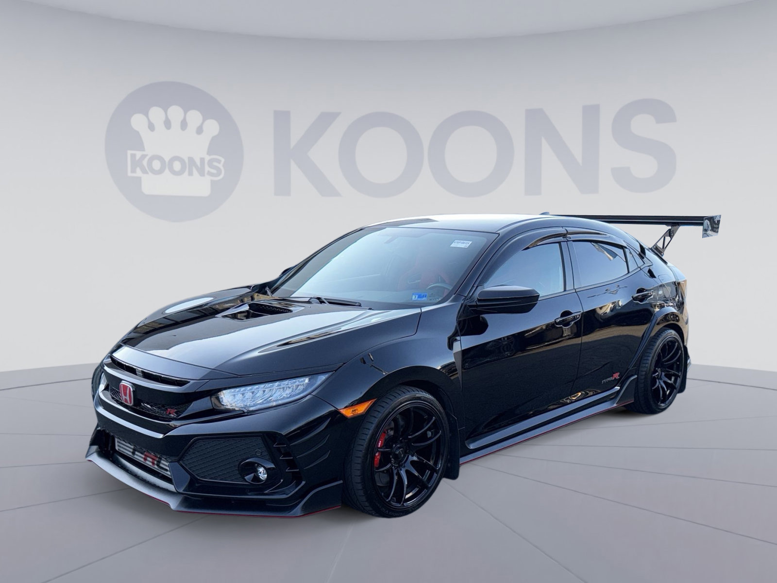 Used 2018 Honda Civic Type R image 1