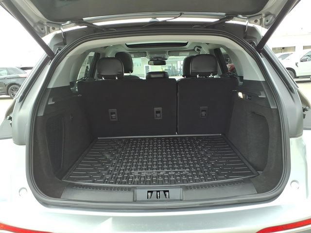 Used 2022 Lincoln Corsair AWD w/ Premium Package image 8