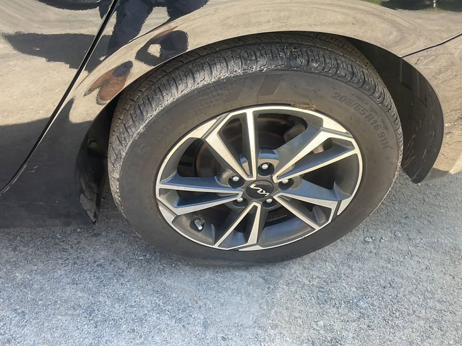 Used 2023 Kia Forte LXS w/ LXS Technology Package FWD image 20