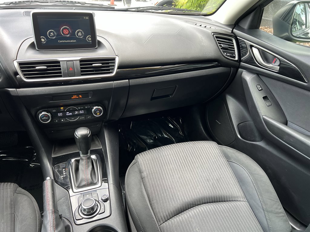 Used 2015 MAZDA MAZDA3 i Touring w/ Technology Package image 22