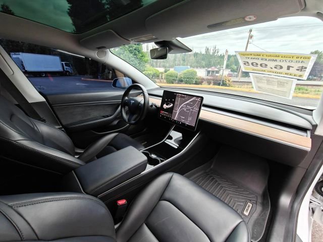 Used 2019 Tesla Model 3 Mid Range image 19