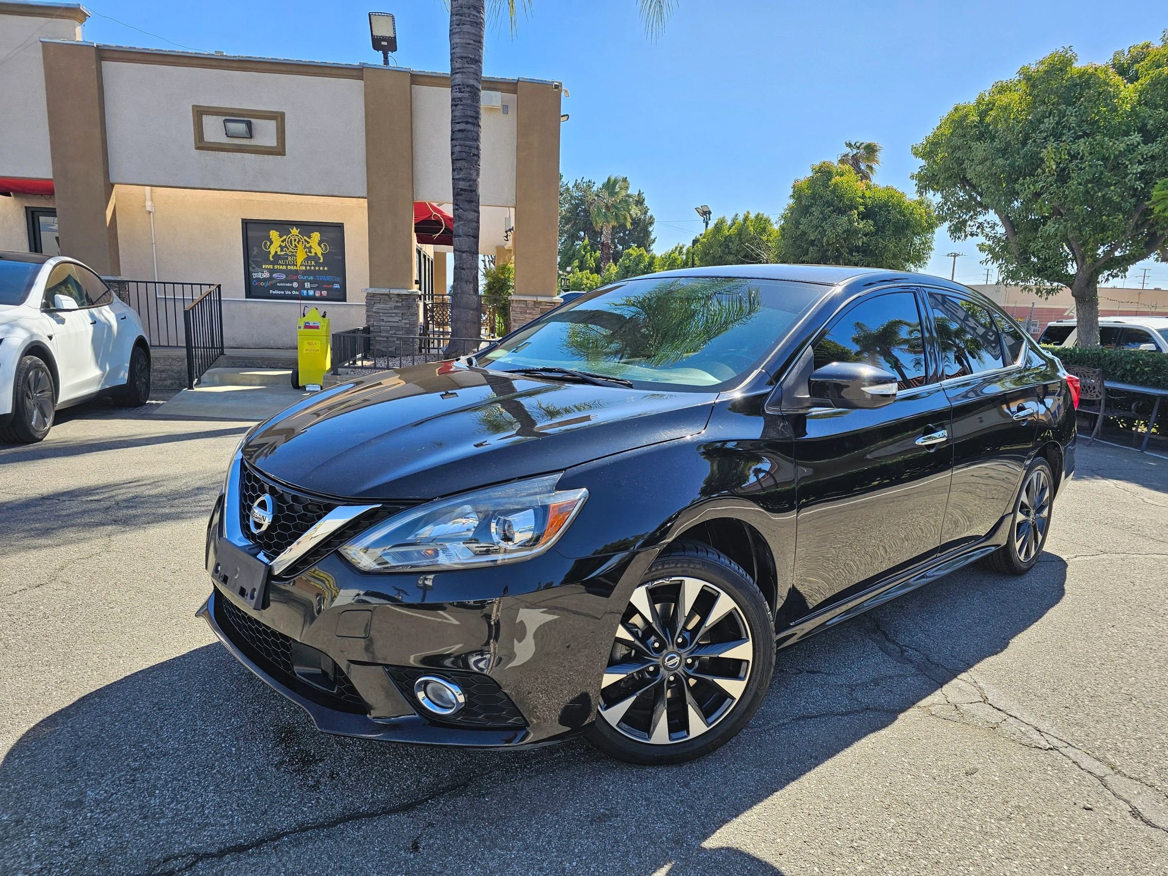Used 2019 Nissan Sentra SR image 1