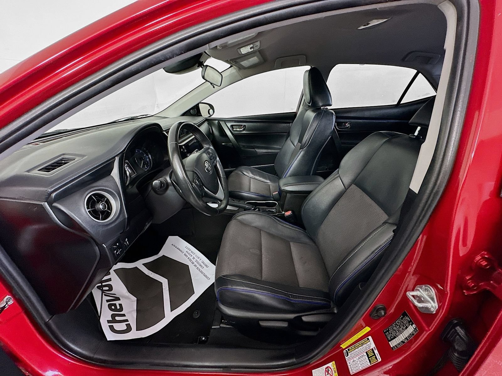 Used 2019 Toyota Corolla SE FWD image 22