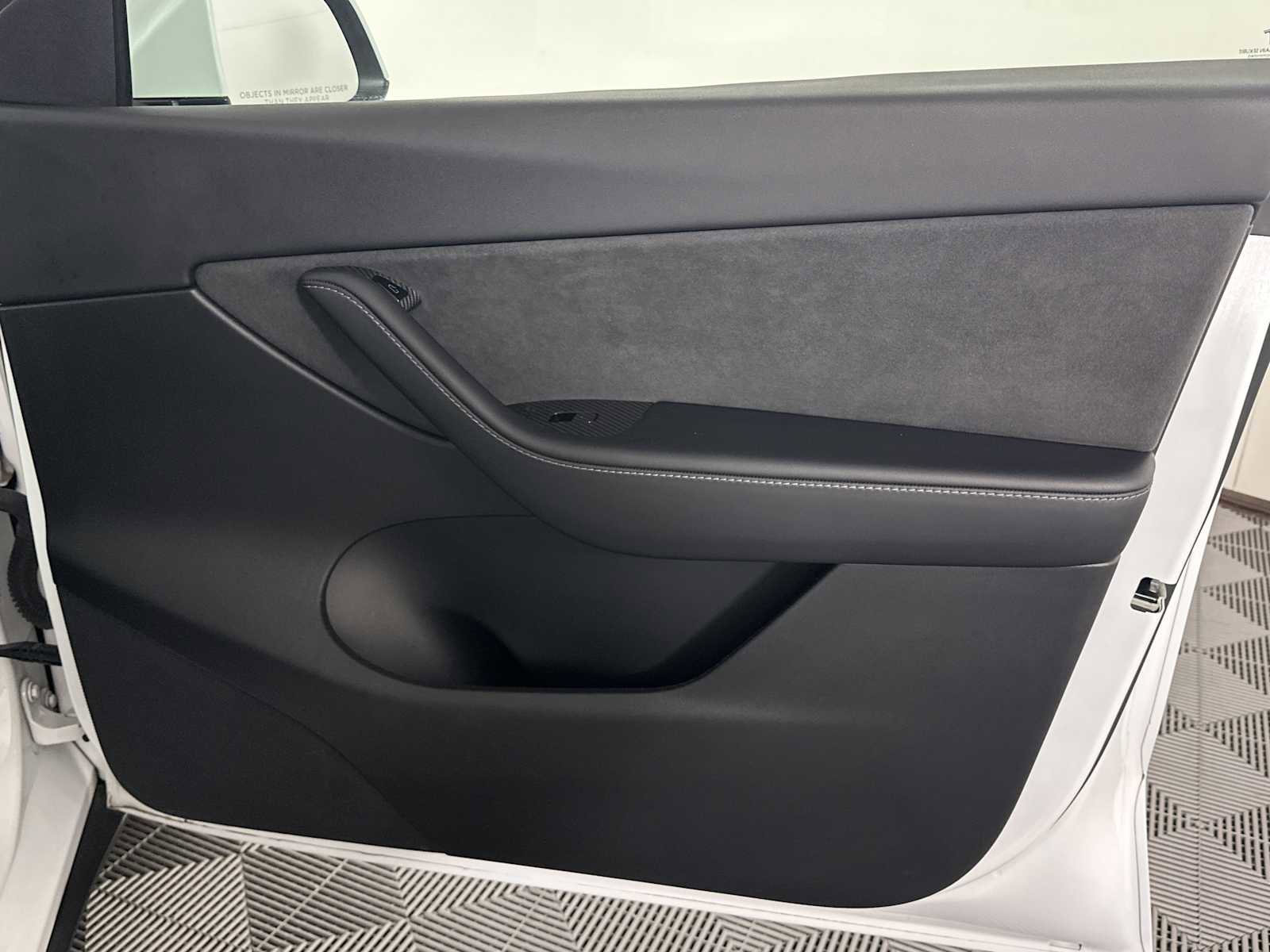 Used 2021 Tesla Model Y Long Range AWD/4WD image 17