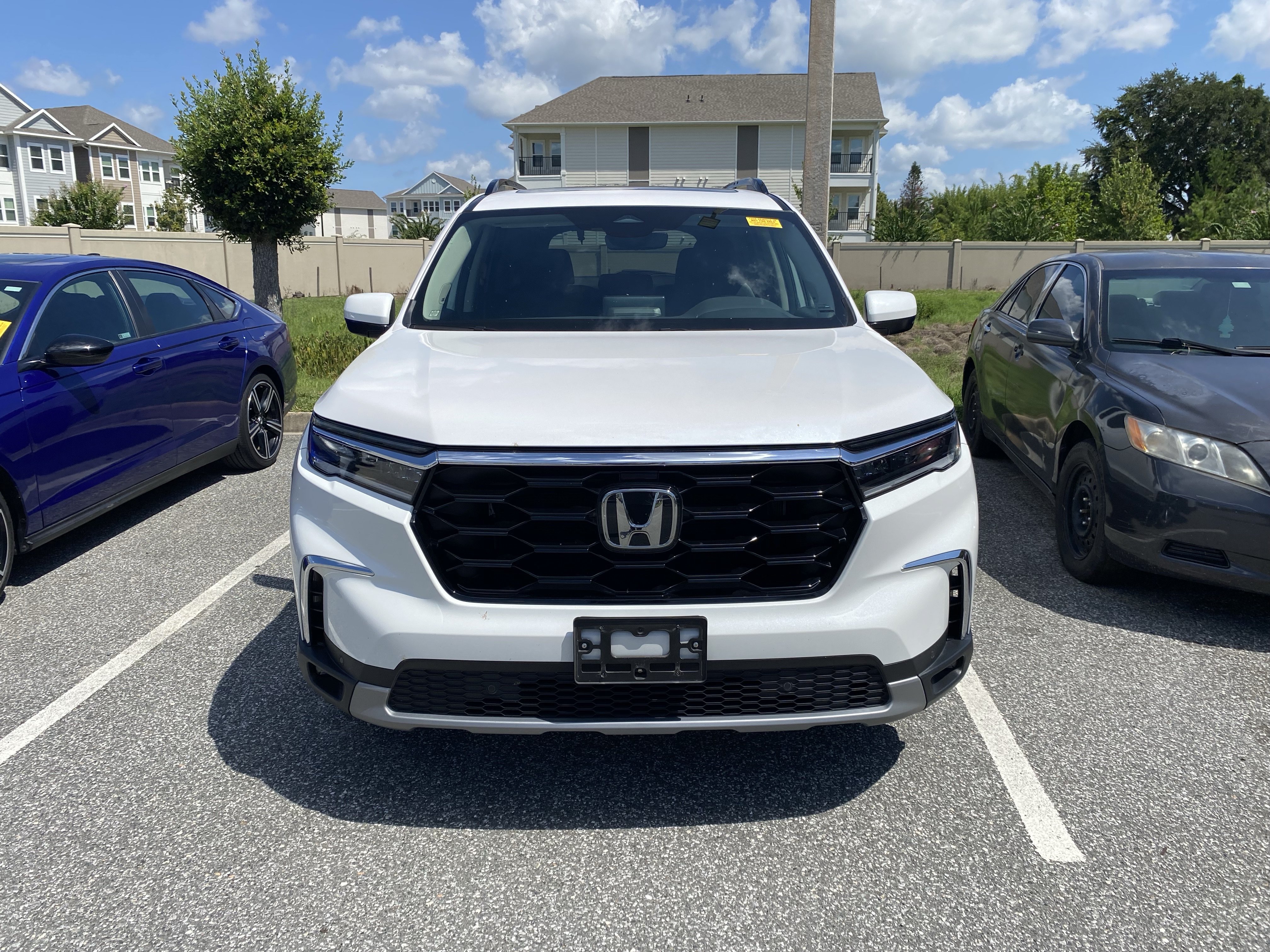 Used 2024 Honda Pilot Touring image 14