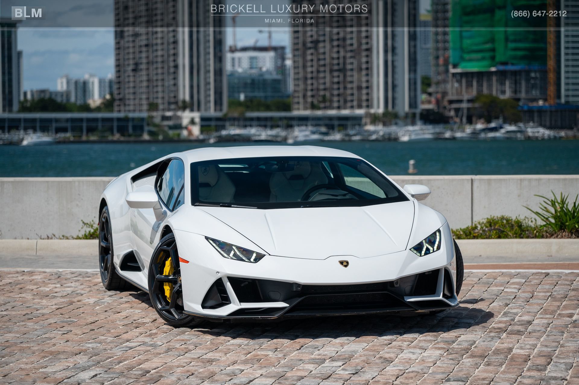 Used 2020 Lamborghini Huracan EVO image 2