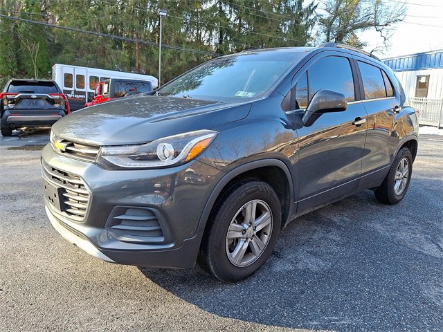 Used 2017 Chevrolet Trax LT w/ LT Convenience Package image 4
