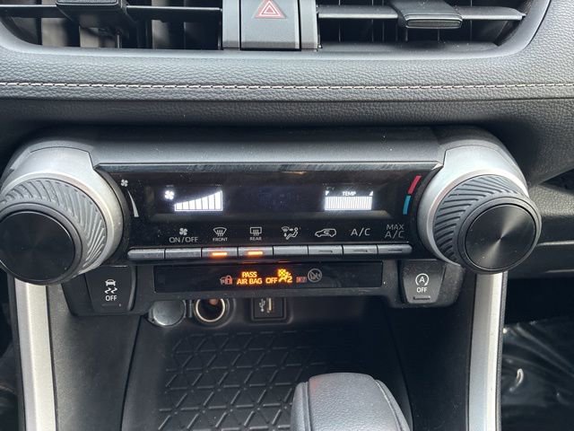 Used 2024 Toyota RAV4 LE image 22