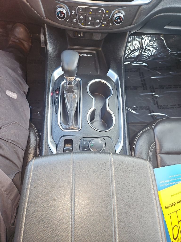Used 2023 Chevrolet Traverse LT AWD/4WD image 19