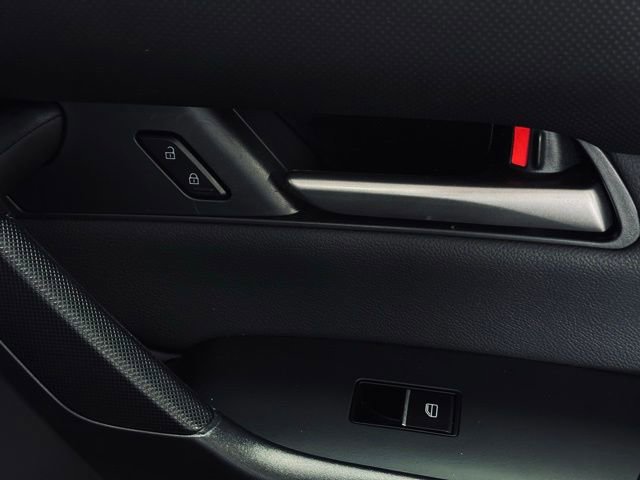 Used 2025 MAZDA CX-50 AWD 2.5 S w/ Premium Package image 19