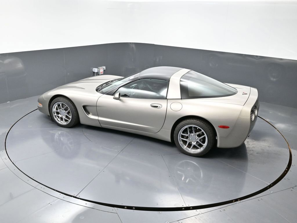 Used 2000 Chevrolet Corvette Coupe w/ Memory Pkg image 31