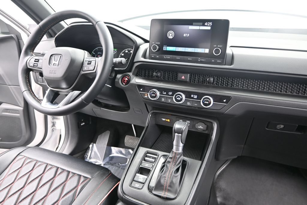 Used 2025 Honda CR-V Sport image 29
