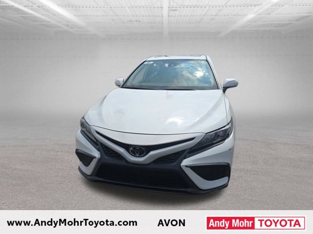Used 2024 Toyota Camry SE w/ Cold Weather Package AWD/4WD image 2