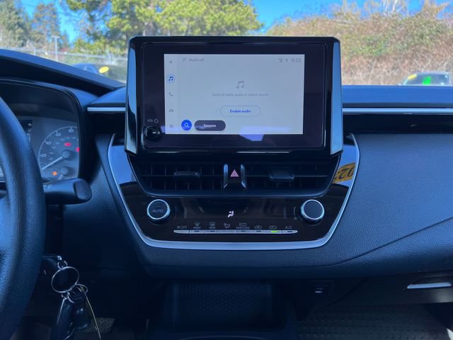 Used 2025 Toyota Corolla LE image 25