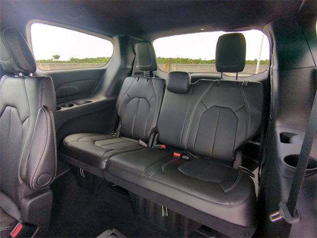 New 2026 Chrysler Voyager LX image 16