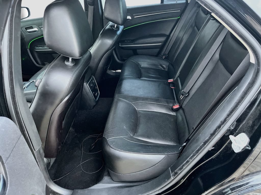 Used 2019 Chrysler 300 Limited RWD image 23