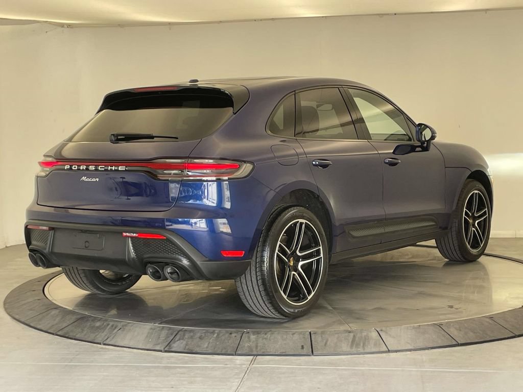 Certified 2023 Porsche Macan AWD/4WD image 7