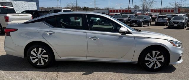 Used 2020 Nissan Altima 2.5 S FWD image 7
