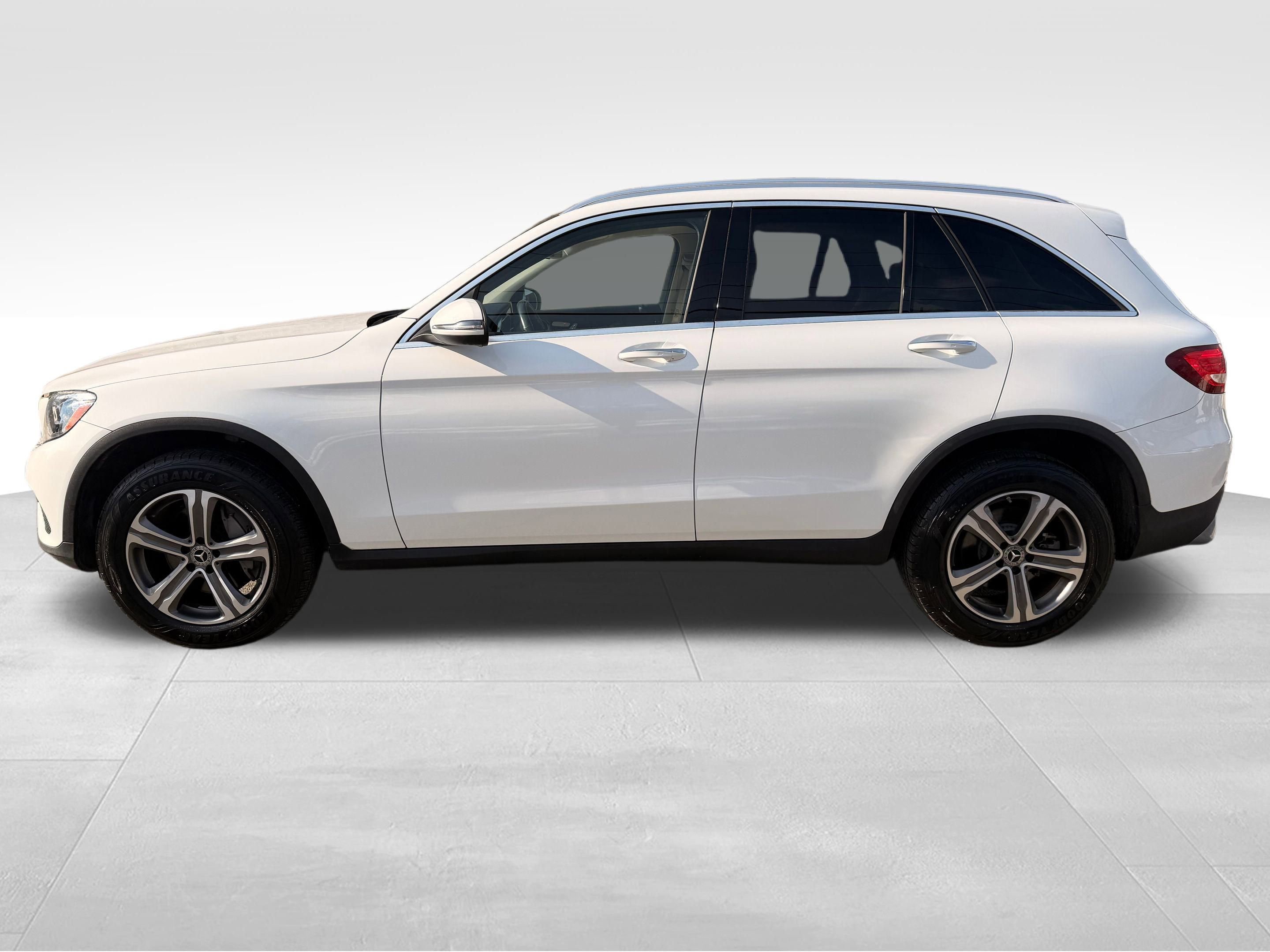 Used 2019 Mercedes-Benz GLC 300 4MATIC image 10