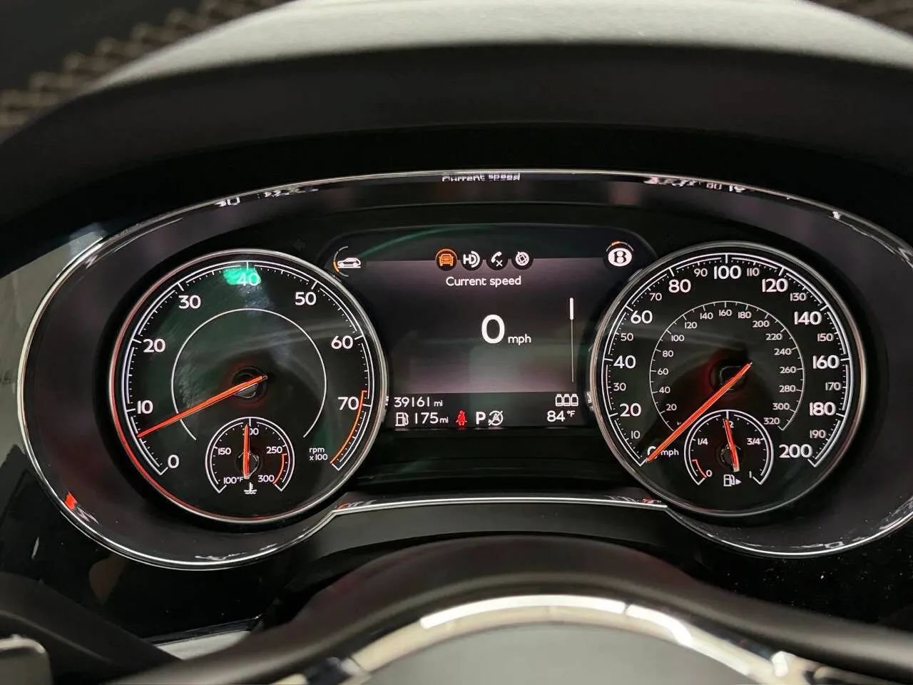 Used 2019 Bentley Bentayga AWD/4WD image 36