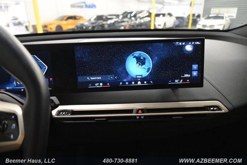 Used 2024 BMW iX xDrive50 w/ Sport Package AWD/4WD image 13