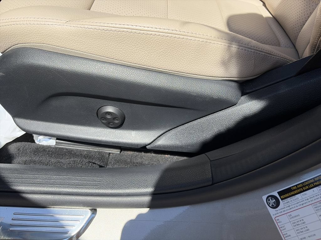Used 2021 Mercedes-Benz C 300 Sedan image 12