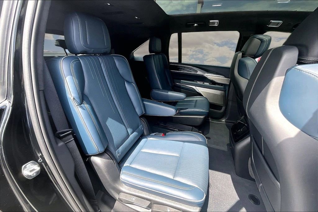 Certified 2025 Cadillac Escalade IQ Luxury 2 w/ LPO, Premium Carpet Package AWD/4WD image 25