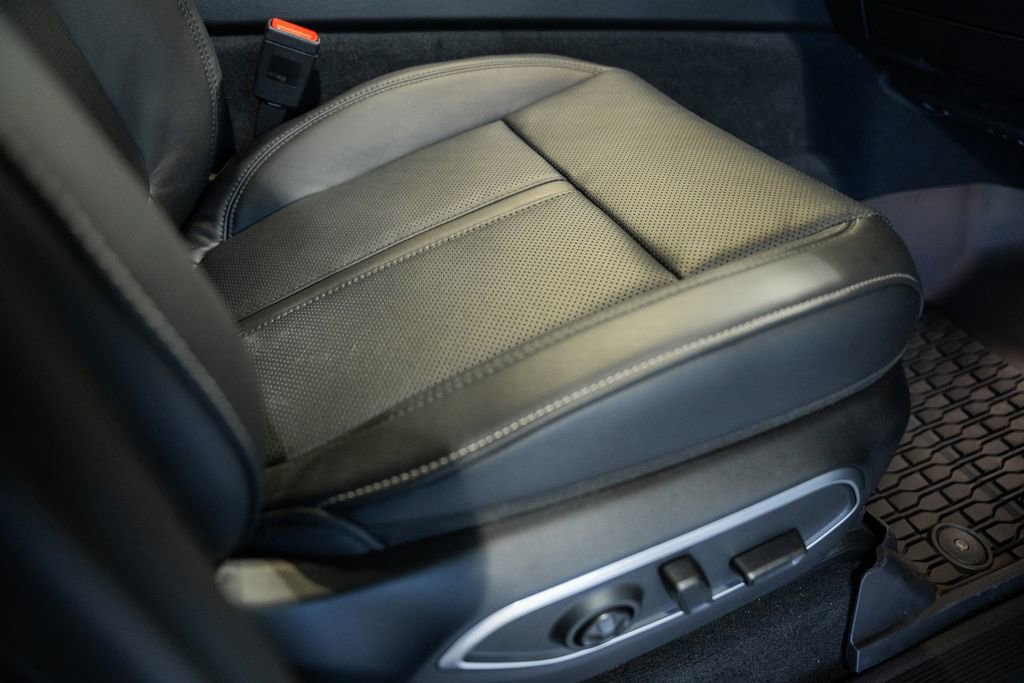 New 2026 Jeep Grand Wagoneer 4WD image 40