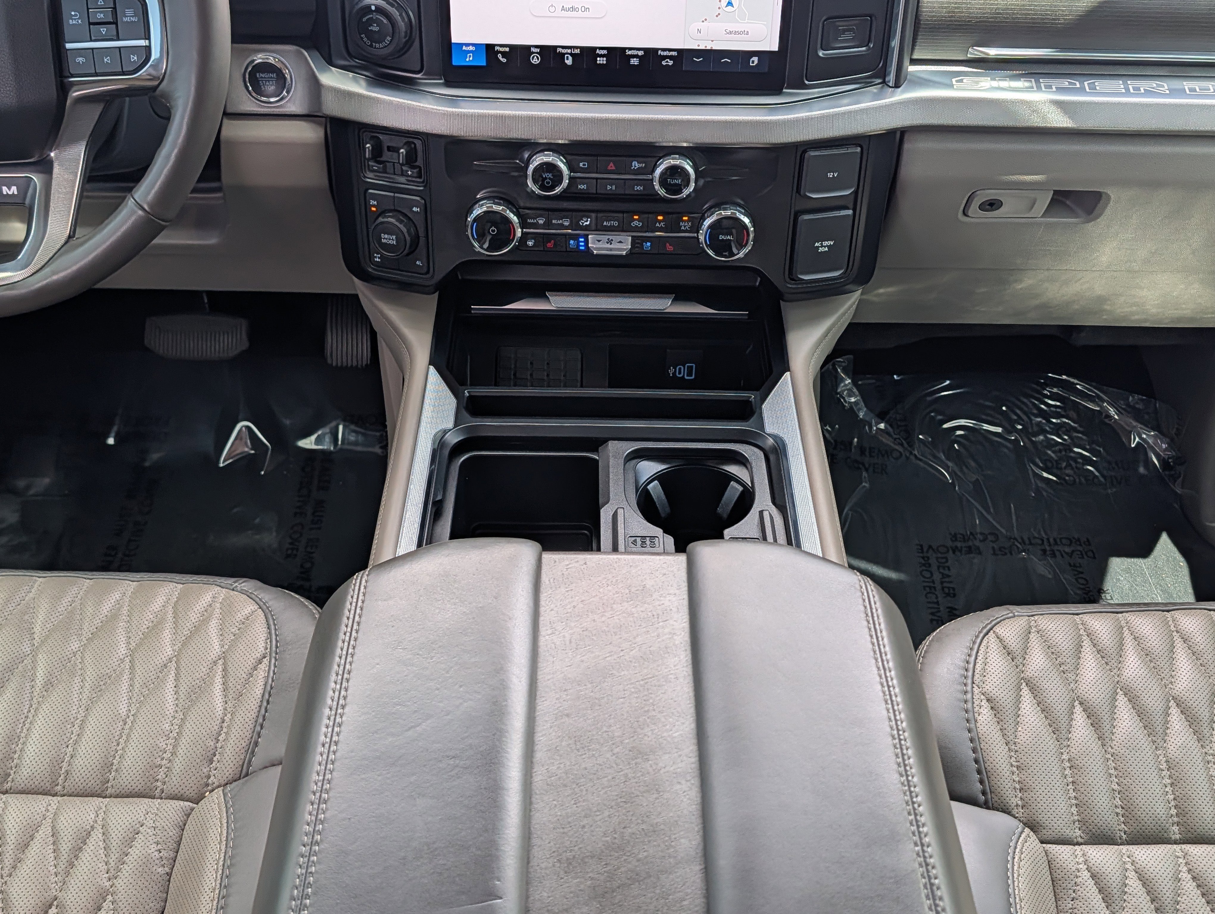 Used 2025 Ford F250 Platinum w/ Platinum Plus Package AWD/4WD image 22