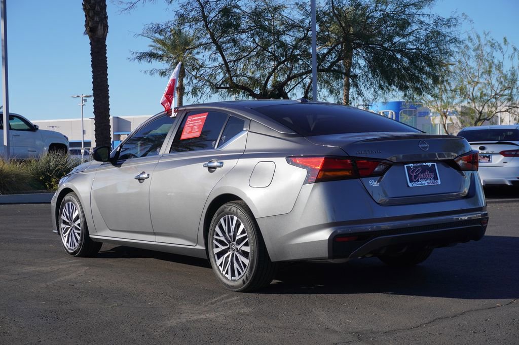 Certified 2025 Nissan Altima 2.5 SV image 3