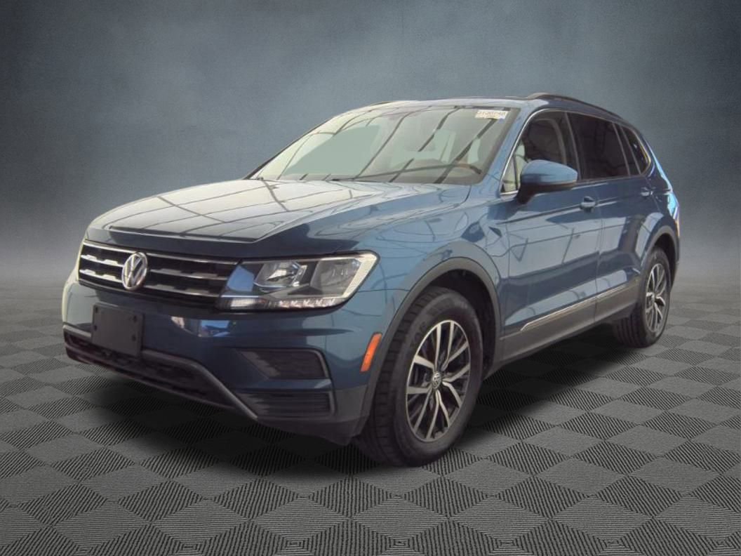 Used 2018 Volkswagen Tiguan SE image 2